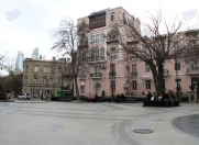 Satılır 1 otaqlı 20 m2 köhnə tikili İçəri Şəhər m.