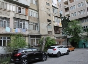 İcarəyə verilir 2 otaqlı 60 m2 köhnə tikili Zərifə Əliyeva adına park