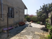 Satılır 2 otaqlı 3 m2 həyət evi Badamdar