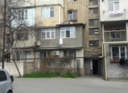 Satılır 2 otaqlı 33 m2 köhnə tikili İnşaatçılar m.