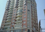 Satılır 4 otaqlı 300 m2 yeni tikili Nərimanov heykəli