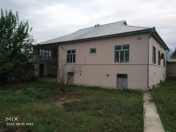 İcarəyə verilir 3 otaqlı 600 m2 həyət evi Qəbələ