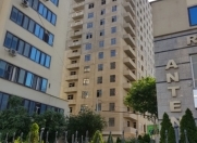 Satılır 3 otaqlı 146 m2 yeni tikili Azadlıq prospekti m.