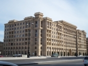 Satılır 2 otaqlı 70 m2 yeni tikili Rəssamlıq Akademiyası