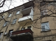 İcarəyə verilir 4 otaqlı 120 m2 köhnə tikili Elmlər Akademiyası m.