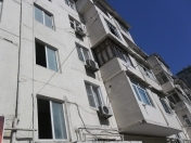 Satılır 3 otaqlı 68 m2 köhnə tikili İnşaatçılar m.