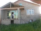 Satılır 4 otaqlı 110 m2 həyət evi Qobu