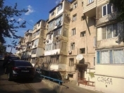 Satılır 3 otaqlı 70 m2 köhnə tikili İnşaatçılar m.