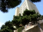 Satılır 3 otaqlı 75 m2 köhnə tikili Yasamal r.