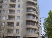 Satılır 3 otaqlı 135 m2 yeni tikili Ayna Sultanova heykəli