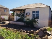 Satılır 3 otaqlı 86 m2 həyət evi Binə