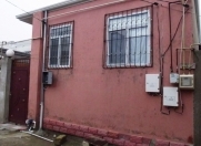Satılır 2 otaqlı 70 m2 həyət evi Azadlıq prospekti m.