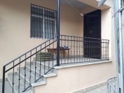 Satılır 5 otaqlı 230 m2 həyət evi Bakı
