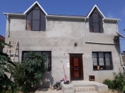 Satılır 4 otaqlı 100 m2 həyət evi Saray