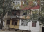 Satılır 2 otaqlı 42 m2 köhnə tikili 3 mkr