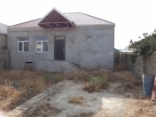 Satılır 3 otaqlı 100 m2 həyət evi Binə