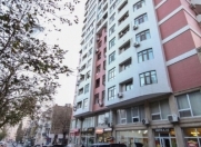 İcarəyə verilir 4 otaqlı 170 m2 yeni tikili 28 May m.