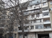 Satılır 2 otaqlı 60 m2 köhnə tikili Elmlər Akademiyası m.