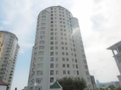 İcarəyə verilir 4 otaqlı 240 m2 yeni tikili Zabitlər parkı