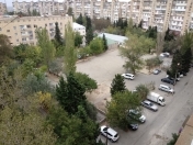 Satılır 3 otaqlı 70 m2 köhnə tikili Neapol dairəsi