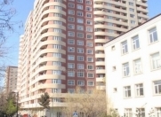 İcarəyə verilir 4 otaqlı 170 m2 yeni tikili 28 May m.