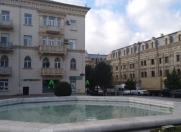 Satılır 3 otaqlı 80 m2 köhnə tikili Dostluq kinoteatrı