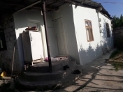 Satılır 2 otaqlı 50 m2 həyət evi Həzi Aslanov m.