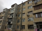 Satılır 3 otaqlı 44 m2 köhnə tikili İnşaatçılar m.