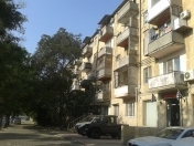 Satılır 3 otaqlı 75 m2 köhnə tikili Asan Xidmət-3