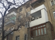 Satılır 1 otaqlı 30 m2 köhnə tikili Yasamal r.