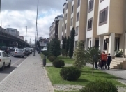 Satılır 1 otaqlı 38 m2 köhnə tikili Ayna Sultanova heykəli