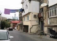 Satılır 2 otaqlı 55 m2 köhnə tikili Bayıl parkı