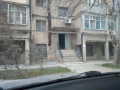 Satılır 3 otaqlı 76 m2 köhnə tikili Sərhədçi İdman kompleksi