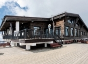 Satılır 3 otaqlı 2000 m2 obyekt Şıxov