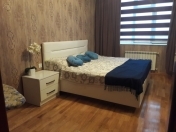 Satılır 2 otaqlı 75 m2 yeni tikili Əhmədli m.