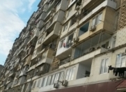 Satılır 3 otaqlı 100 m2 köhnə tikili Çıraq Plaza