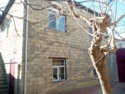 Satılır 8 otaqlı 200 m2 həyət evi 7 mkr