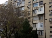 Satılır 3 otaqlı 80 m2 köhnə tikili Zərifə Əliyeva adına park