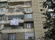 Satılır 3 otaqlı 110 m2 köhnə tikili İnşaatçılar m.