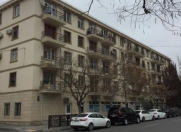 İcarəyə verilir 4 otaqlı 105 m2 köhnə tikili Çin səfirliyi