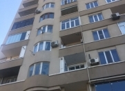 İcarəyə verilir 6 otaqlı 250 m2 ofis Neftçi bazası