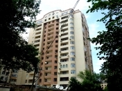 İcarəyə verilir 4 otaqlı 150 m2 yeni tikili 28 May m.