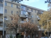 Satılır 1 otaqlı 40 m2 köhnə tikili 4 mkr