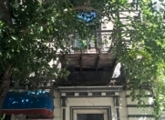 İcarəyə verilir 5 otaqlı 195 m2 köhnə tikili Nizami m.