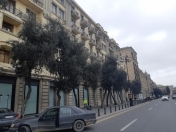 Satılır 3 otaqlı 85 m2 köhnə tikili Nizami kinoteatrı