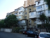 Satılır 3 otaqlı 72 m2 köhnə tikili İnşaatçılar m.