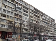 Satılır 3 otaqlı 80 m2 köhnə tikili İnşaatçılar m.