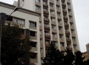 İcarəyə verilir 3 otaqlı 80 m2 köhnə tikili Səməd Vurğun parkı