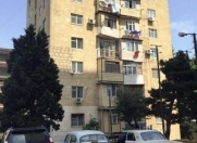 Satılır 2 otaqlı 60 m2 köhnə tikili Yasamal r.