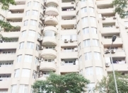 İcarəyə verilir 3 otaqlı 130 m2 yeni tikili Şərq Bazarı